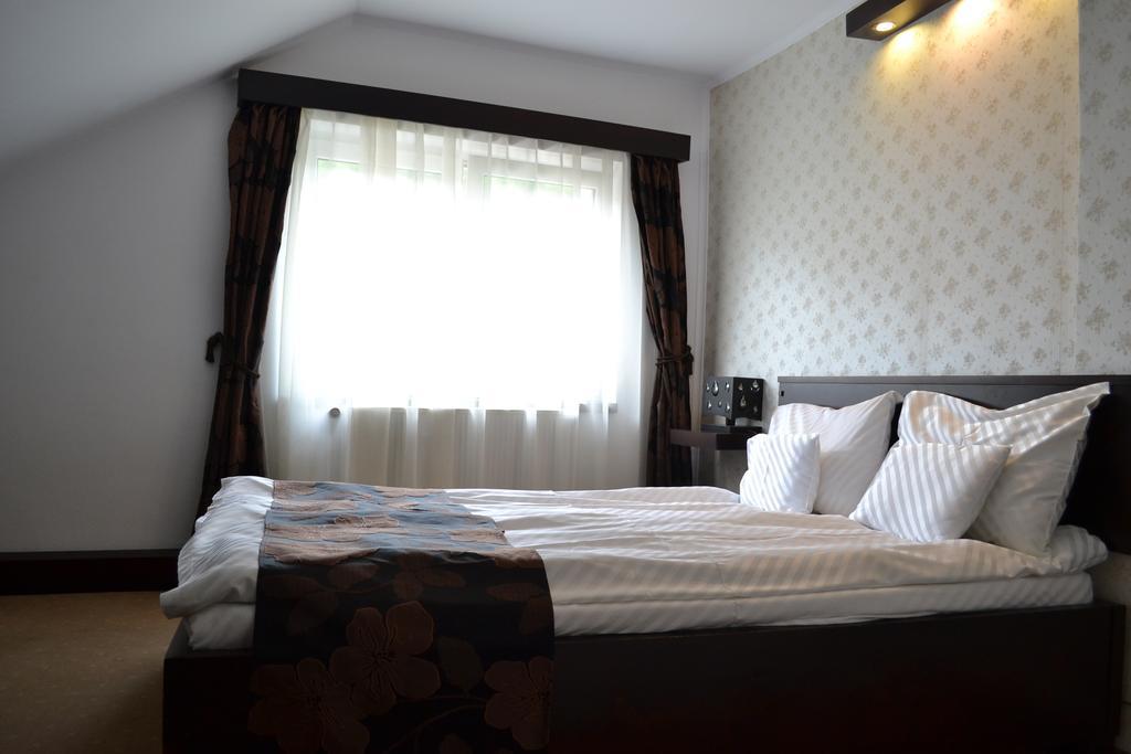 Chic City Rooms Sighişoara Cameră foto